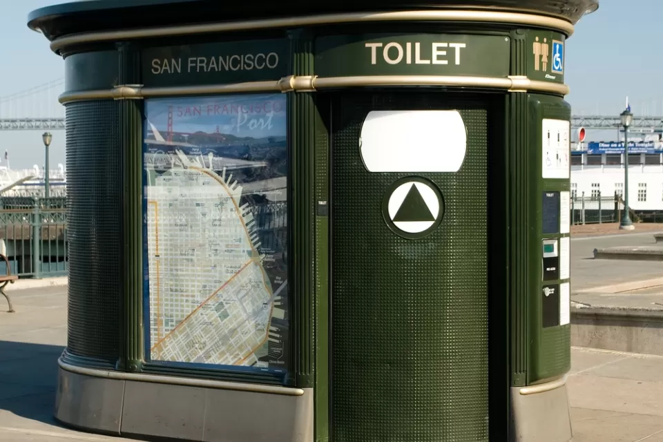 Public Toilet